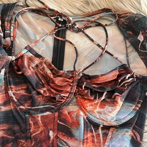 Fashio Nova corset style top - Picture 3 of 6